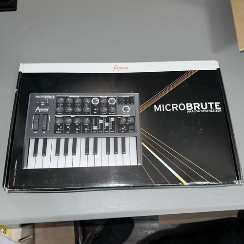 Arturia Microbrute Analog Synthesizer Keyboard w/ original box and PSU - Picture 7 of 8