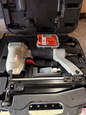 Porter-Cable 16-Gauge Finish Nailer with Carr...