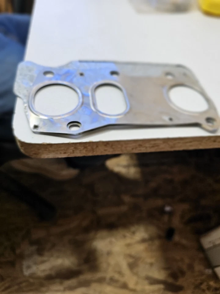 Volkswagen of America 021253050B - Junta colector escape Foto 3 de 4