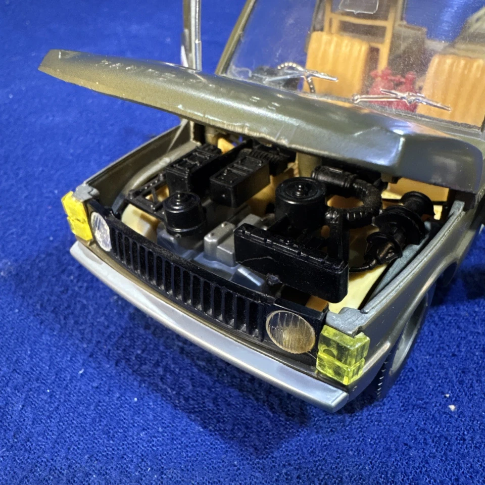 Burago 1/24 Range Rover Ambulance- Italy-0104 - Image 3 of 4