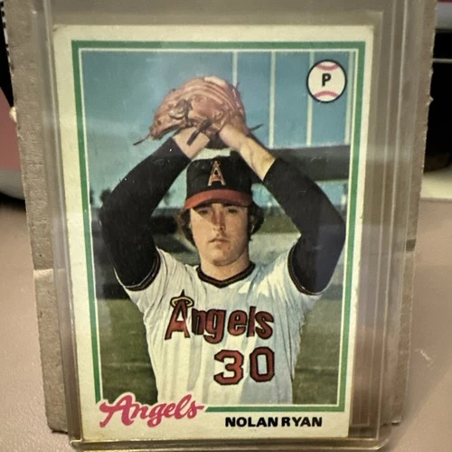Topps 1978 Nolan Ryan #400 Los Angeles Angels Baseball Base Set Card