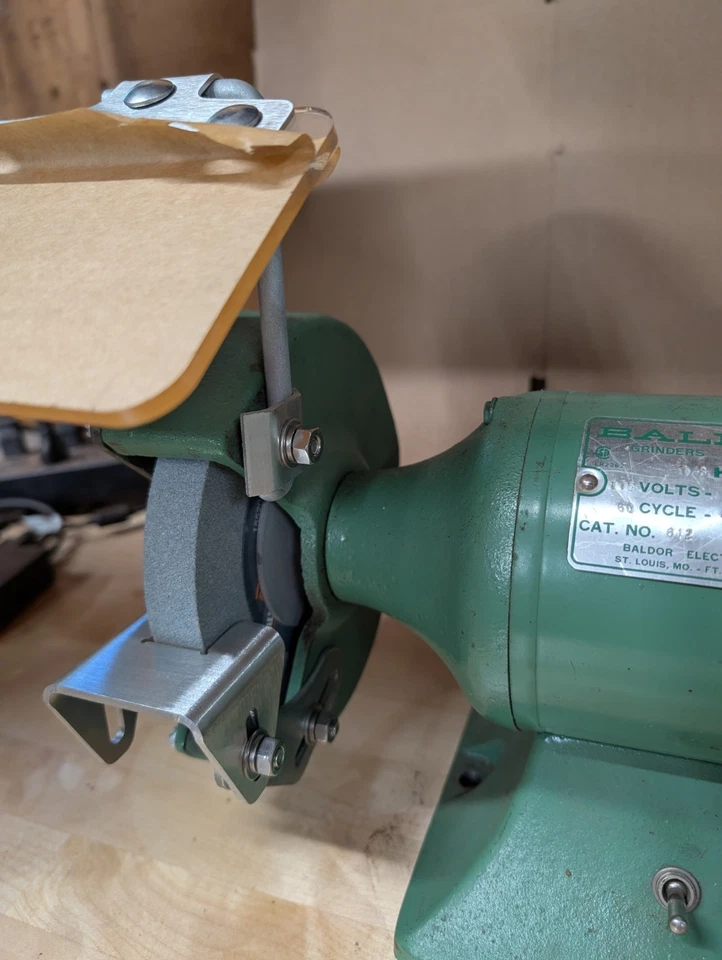 Baldor 6in Bench Grinder 612 (1/3 hp, single phase, 60 hz, 115v, 3450 rpm) - Image 3 of 4