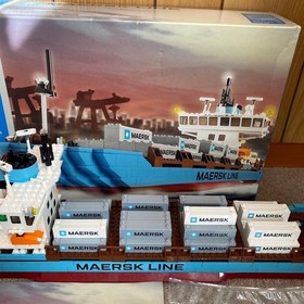 LEGO 10152 Maersk Line Container Ship Discontinued Set with Box & Manual