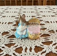 Vintage 1951 Beswick England Beatrix Potter Porcelain Figurine Hunca Munca