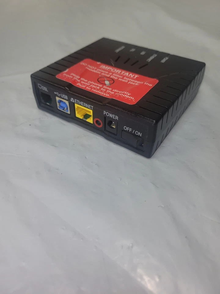 Westell DSL Router Model 6100 Wind River C90-610015-06 No Plugs Included. Gk - Image 4 of 4