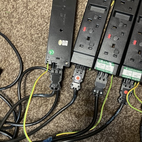 5 x Powerbar Oblique Power System extension de puissance de bureau 4 voies /20 power point - Photo 3/5