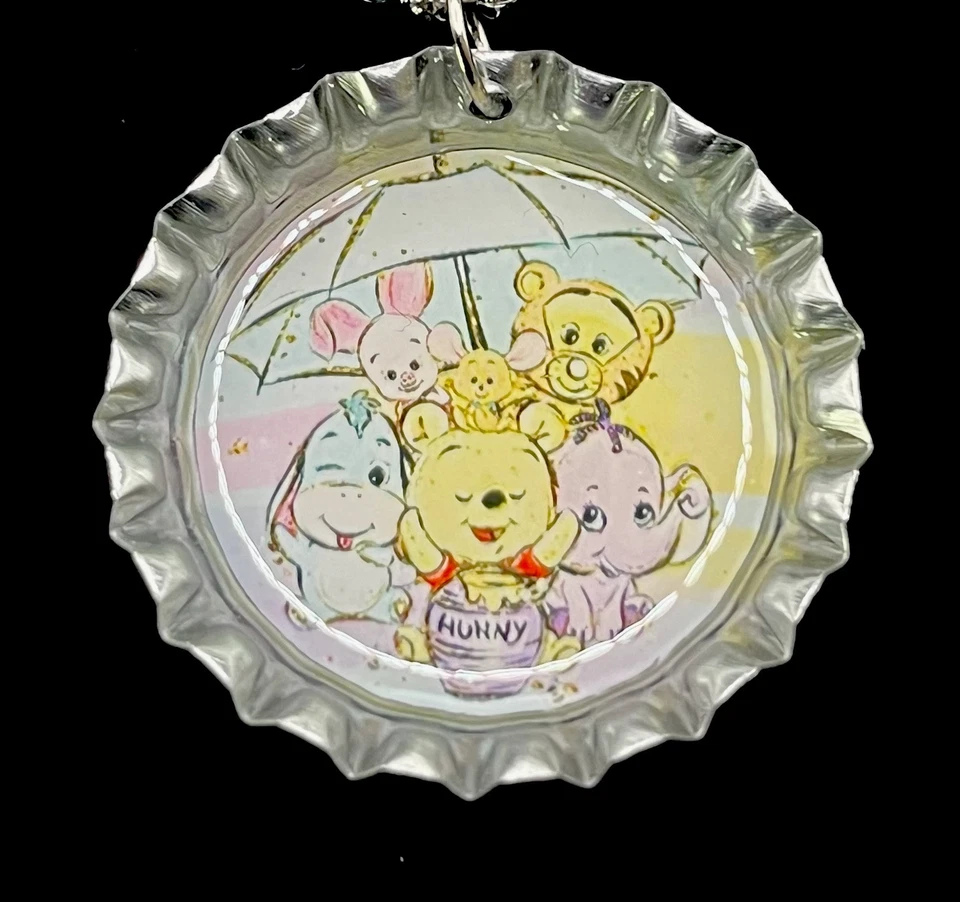 Winnie the Pooh/ necklaces / 6 Party  favors / gift  / baby shower / Baby Reveal - Imagem 3 de 3