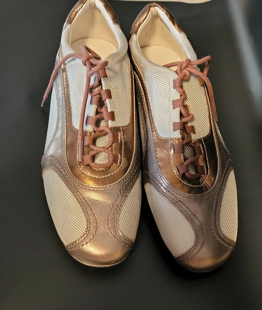 Donald j pliner sport best sale shoes