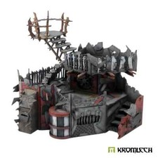 KROMLECH ORC QUARTERS