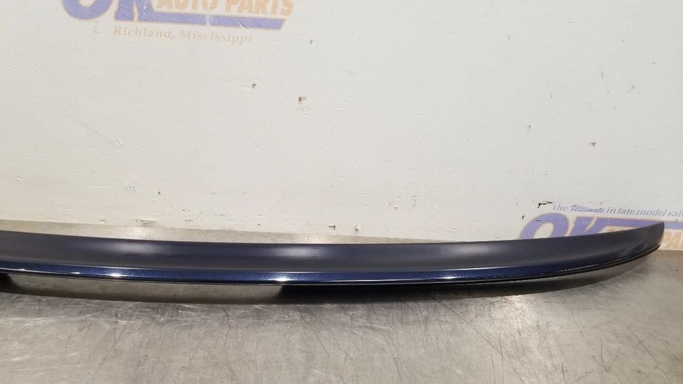 09 MERCEDES BENZ AMG SL63 R230 FLUSH MOUNT REAR SPOILER ASSEMBLY BLUE - Image 4 of 4