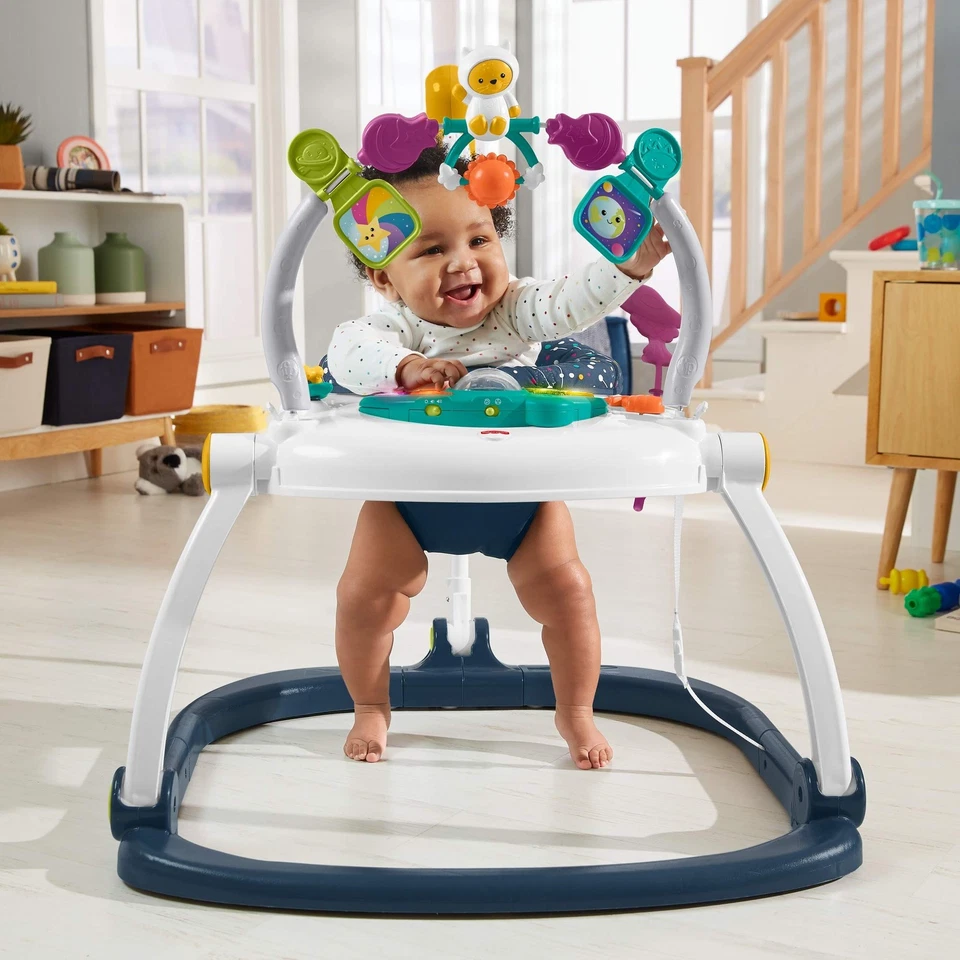Fisher Price Astro Kitty SpaceSaver Jumperoo centro de atividades multicolorido para bebês - Imagem 3 de 4
