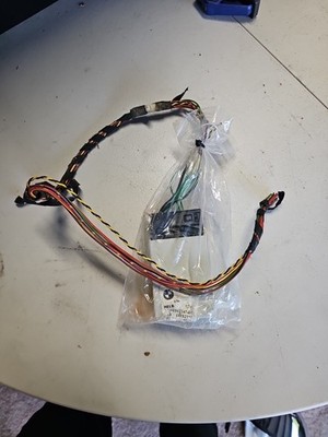 2004-2007 BMW 525i Micro Power Control Module MPM 6135-6982347-01 OEM