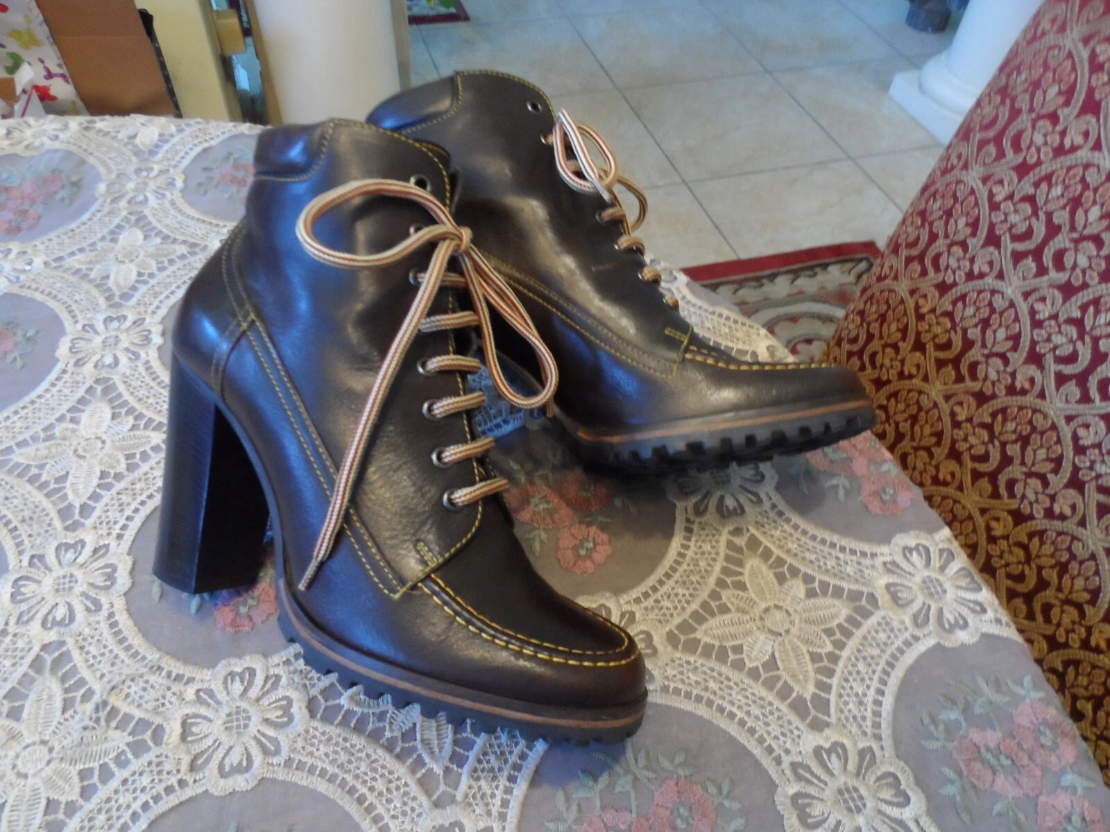 MIU MIU Stivaletti stringati Miu marrone cioccolato in pelle taglia 38B