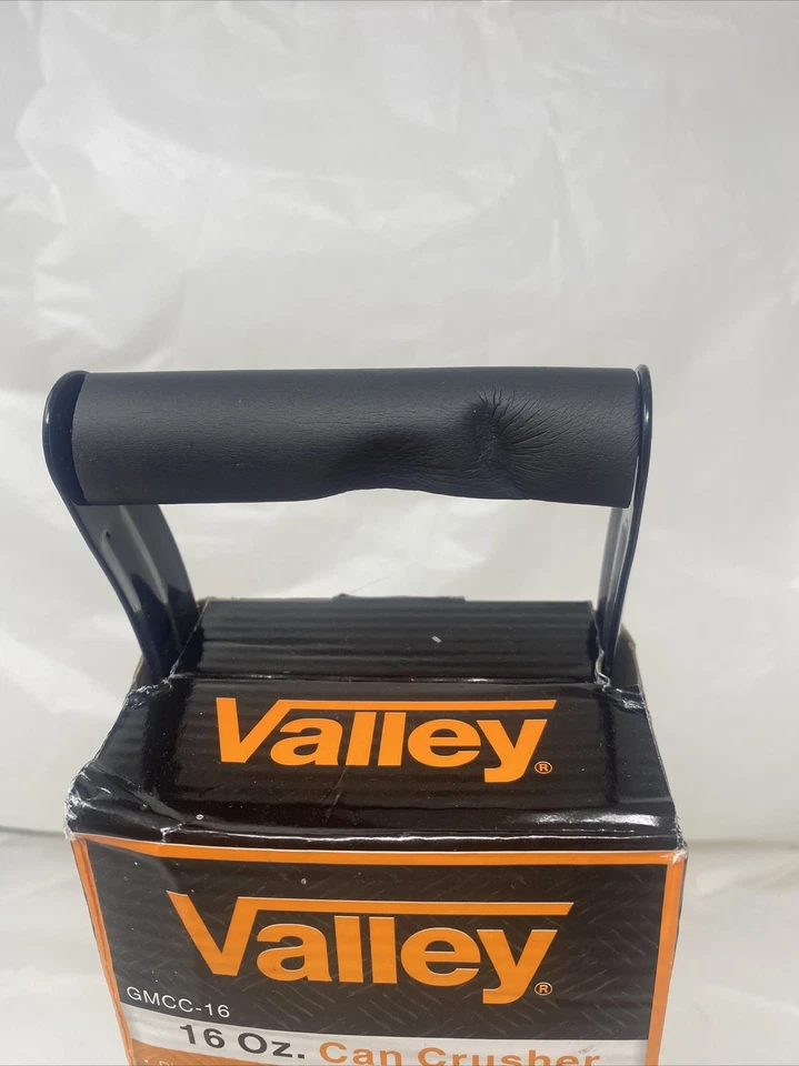 Trituradora de latas montada en la pared para latas de hasta 16 oz Foto 4 de 4