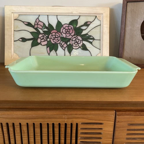 Vintage Anchor Hocking Jadeite Fire King 2000 Baking Dish 3QT 9x13 Lasagna Dish