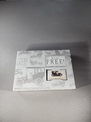 Vintage Reader's Digest Free Gifts Classic Miniature Oakland Car Box.