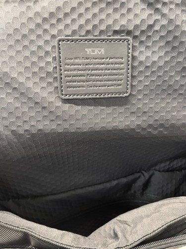 Tumi TRAVIS Black Crossbody Messenger Tablet Bag Alpha Bravo New w Tags - Picture 8 of 8