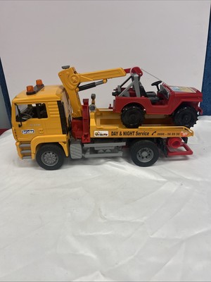 Bruder 02750 MAN TGA Breakdown Truck w/ Cross Country Vehicle Missing Chains  D