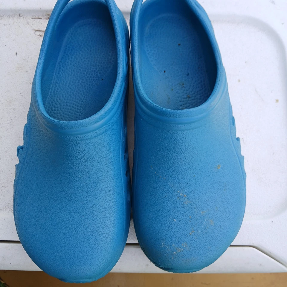 Blue Sloggers Womens Size 8 Garden Shoe - Image 2 of 4