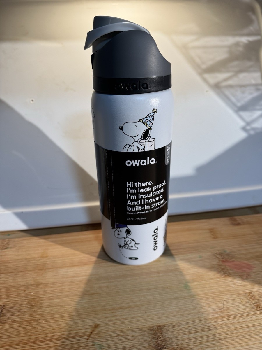 Owala FreeSip Snoopy Stainless Steel Insulated Water Bottle Flip