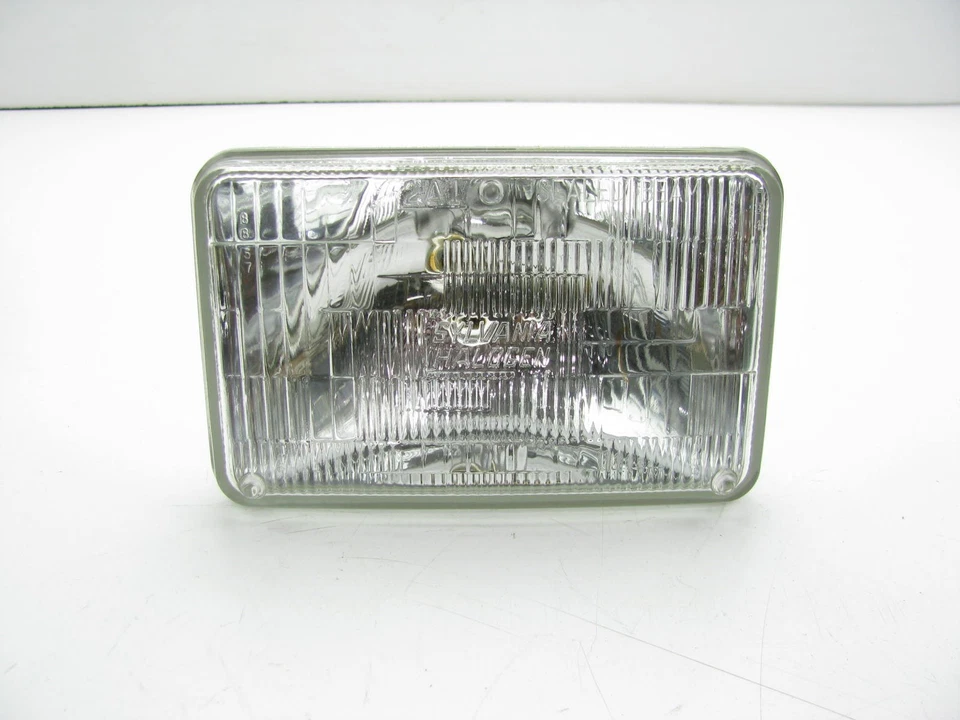 Bombilla de faro de haz sellado Sylvania H4656 Foto 3 de 4