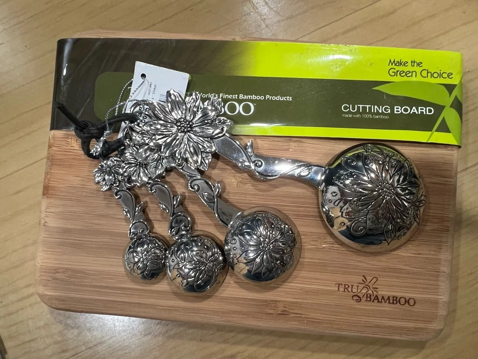 Sterling 4 Pc Measuring Spoon Set And NEW Chopping Board. - Image 2 of 4