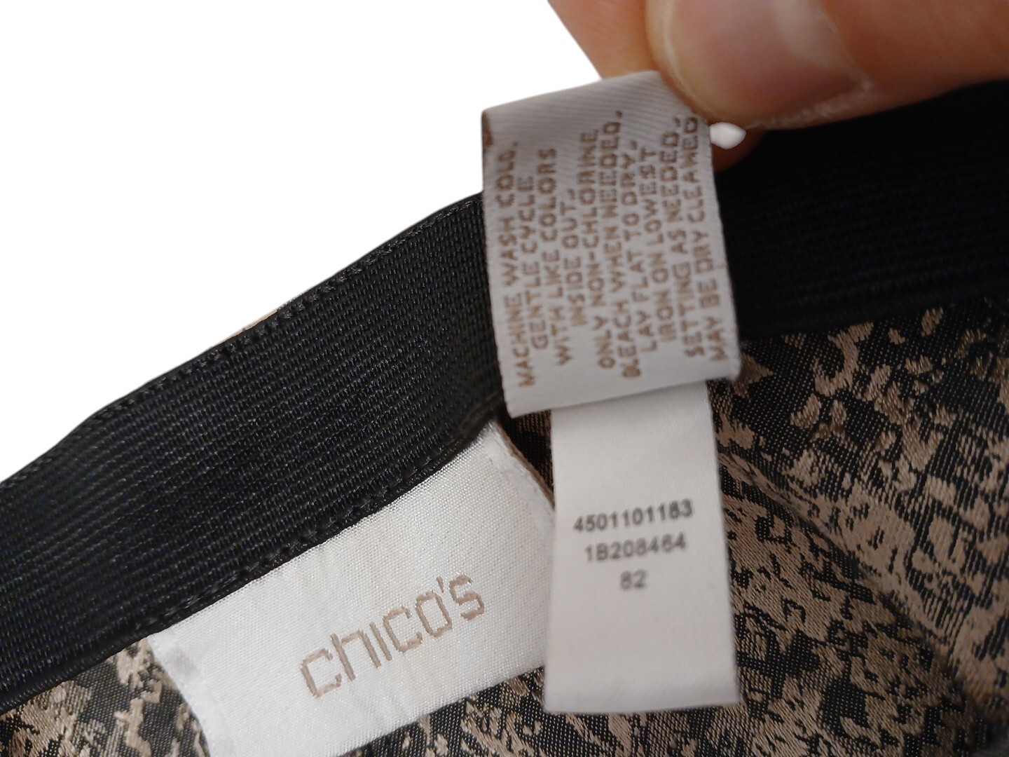 Chico's Gold Python Jacquard Ankle Trouser Size 1… - image 12