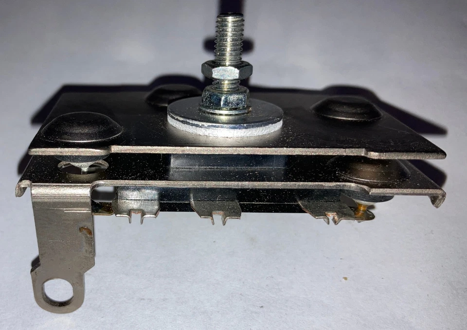 Rectificador alternador Isuzu, Nissan/Datsun #182-0004 Foto 2 de 4