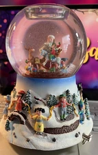 PartyLite - 'Santa At His Shop' Tealight Musical Snow Globe w/ Motion - W/Box