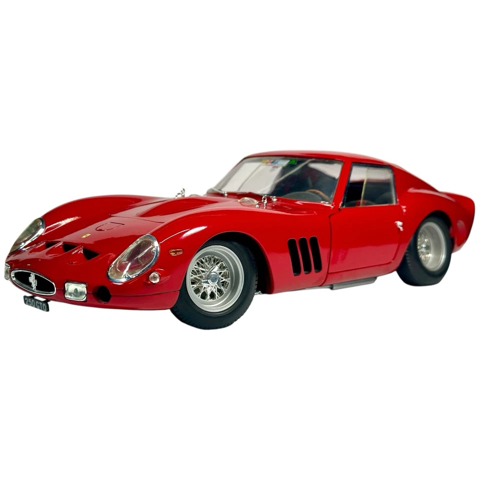 Revell  Diecast 1962 Ferrari 250 GTO Red 1:12 Scale Large Detailed Vintage Car - Image 2 of 4