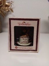 2002 Boyds Teabearies Tea Cup "Home Is Where Your Mom Is"  Bear Figurine BOX
