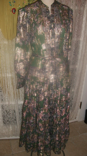 NUEVO CON ETIQUETAS MAXI VESTIDO ANTHROPOLOGIE HEMANT NANDITA RAYÓN Y DORADO METÁLICO S M PRECIO DE VENTA SUGERIDO POR EL FABRICANTE $543 - Imagen 7 de 15