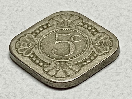 1948 CURACAO 5 Cent Coin, Low Mintage, Circulated, Diamond-shaped Coin, KM 47 - Picture 4 of 7