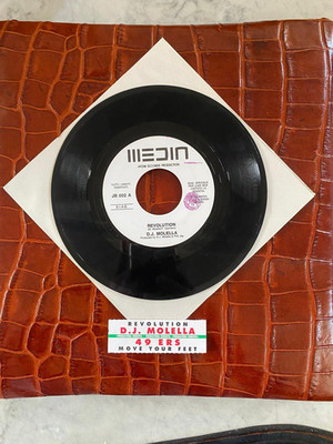 45riri-JUKEBOX-gebraucht-D.J.MOLELLA-REVOLUTION+49ERS-MOVE YOUR FEET-GETESTET