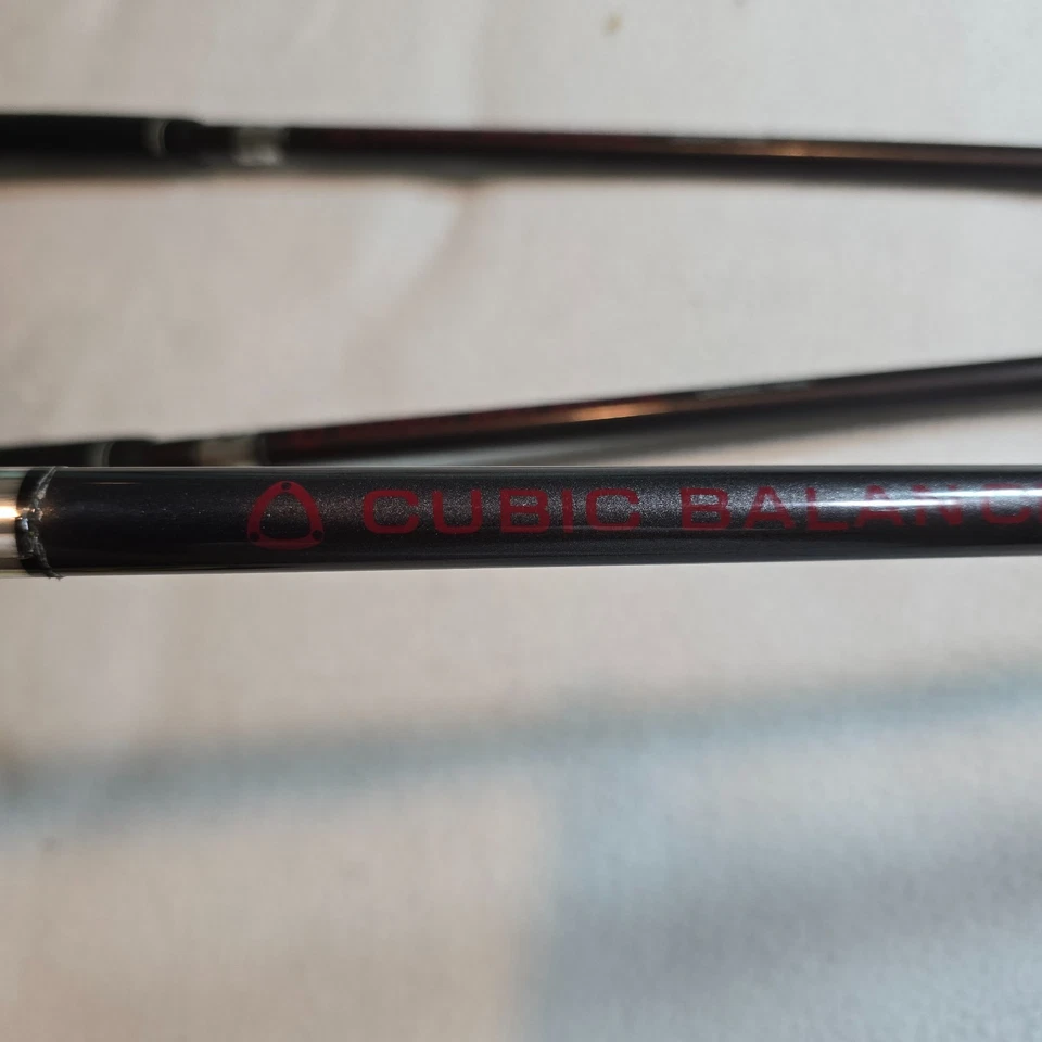 Cubic Balance 7 8 9 Iron Set Graphite A Flex 37in Right Hand - Image 4 of 4