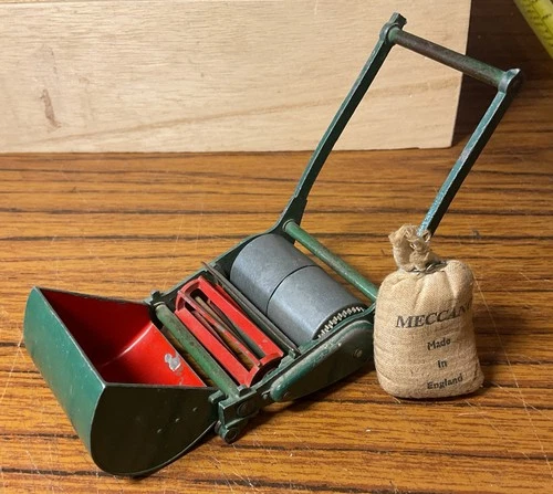 Vintage 1949-54 Dinky Supertoys No. 751 Lawnmower With Grass Box & MECCANO Sack