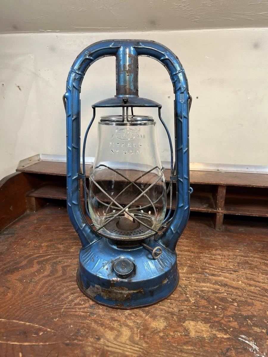 Dietz Monarch Lantern In Collectible Railroad Lanterns & Lamps for