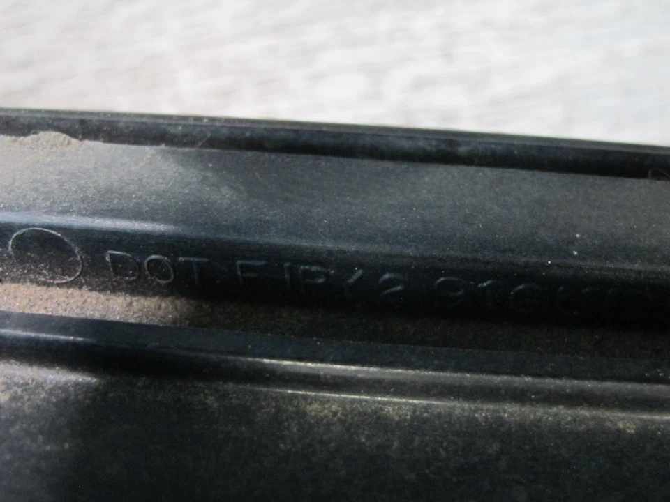 91-96 雪佛兰 CORVETTE C4 前右雾旋转信号灯 原始设备制造商 — 第 4/4 张图片