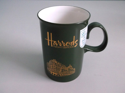 Vintage Harrods Knightsbridge Green Mug Gold Signature Logo Scotland Orig Label