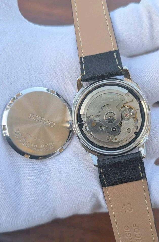 Reloj automático para hombre Seiko 5 años 90 recién reparado y caja de 36 mm Foto 2 de 4