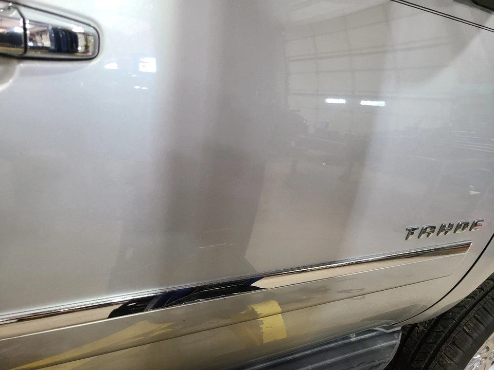 2011 2012 2013 2014 GMC SIERRA 2500 PICKUP Passenger Front Door - Image 2 of 4