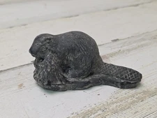 A WOLF ORIGINAL Canada Beaver Stone Sculpture Figurine