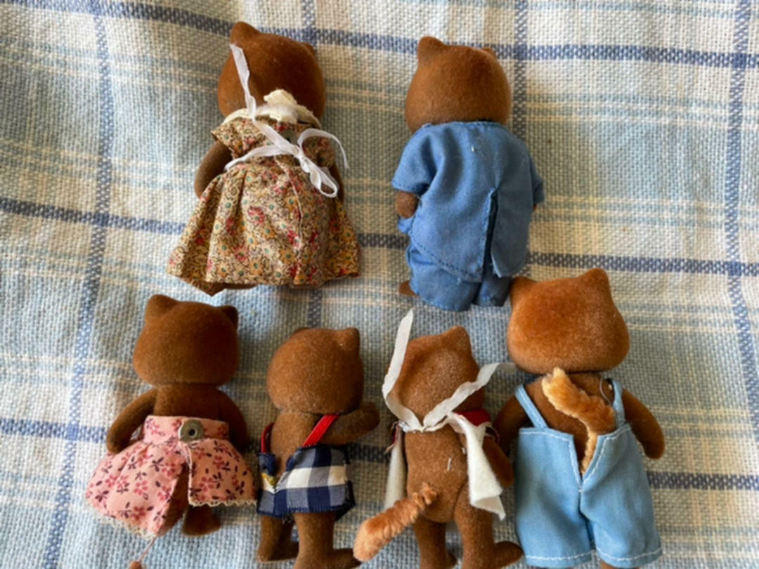 Sylvanian Families Raccoon Dog Tanuki Family Animal Doll Sylvanian Families Raccoon Dog Tanuki Family Animal Doll