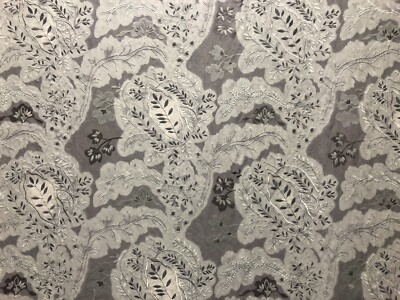 ZOFFANY ''Antheia'' verblasster Amethyst GARDINENKISSEN STOFF DESIGN Stickerei 2m