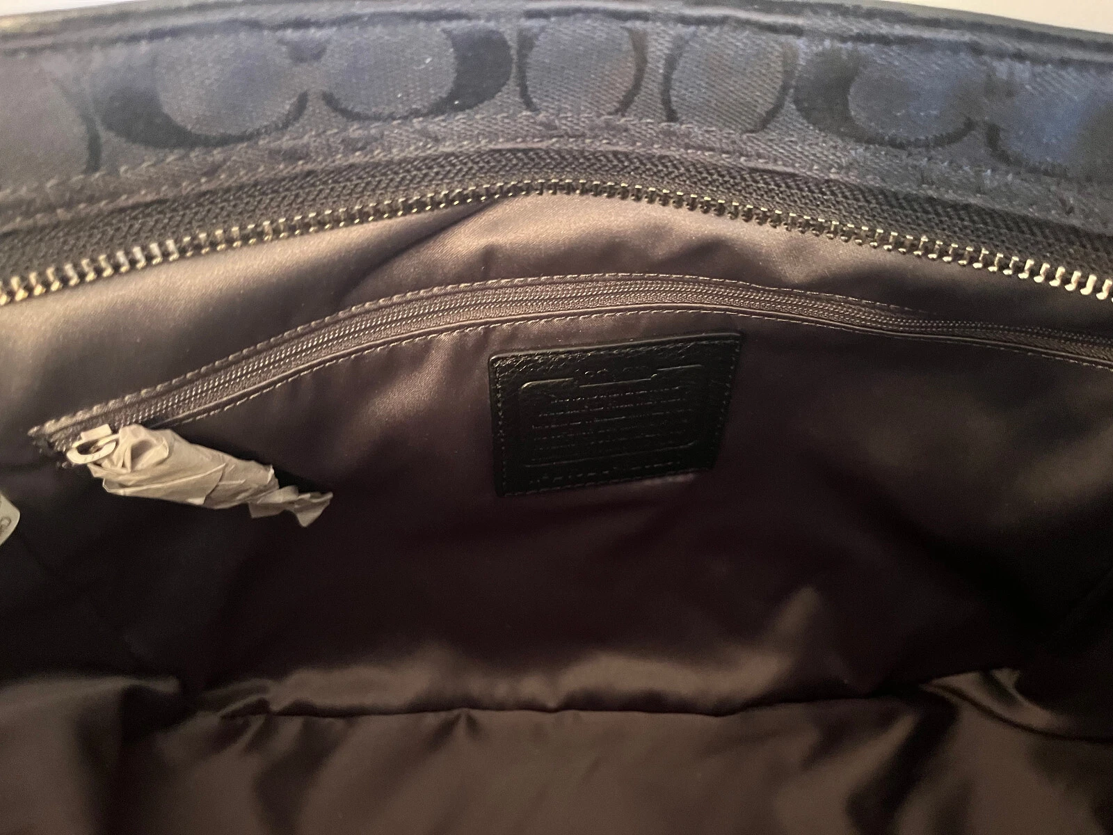 Borsa a mano Coach Park Signature Carrie F23297 nera nuova con etichette prezzo al pubblico consigliato $328 00