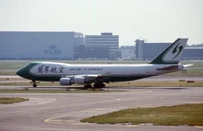 Aircraft Slide - 24 x ORIGINAL slides of various Boeing 747 & 747SP's     (B151)