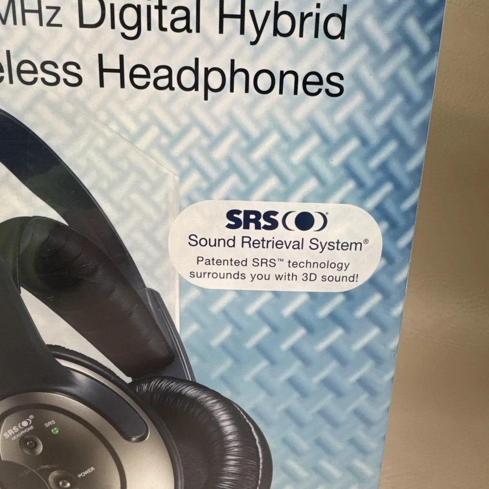 Sharper Image 900MHz Digital Hybrid Wireless Headphones Sealed - Image 4 of 4