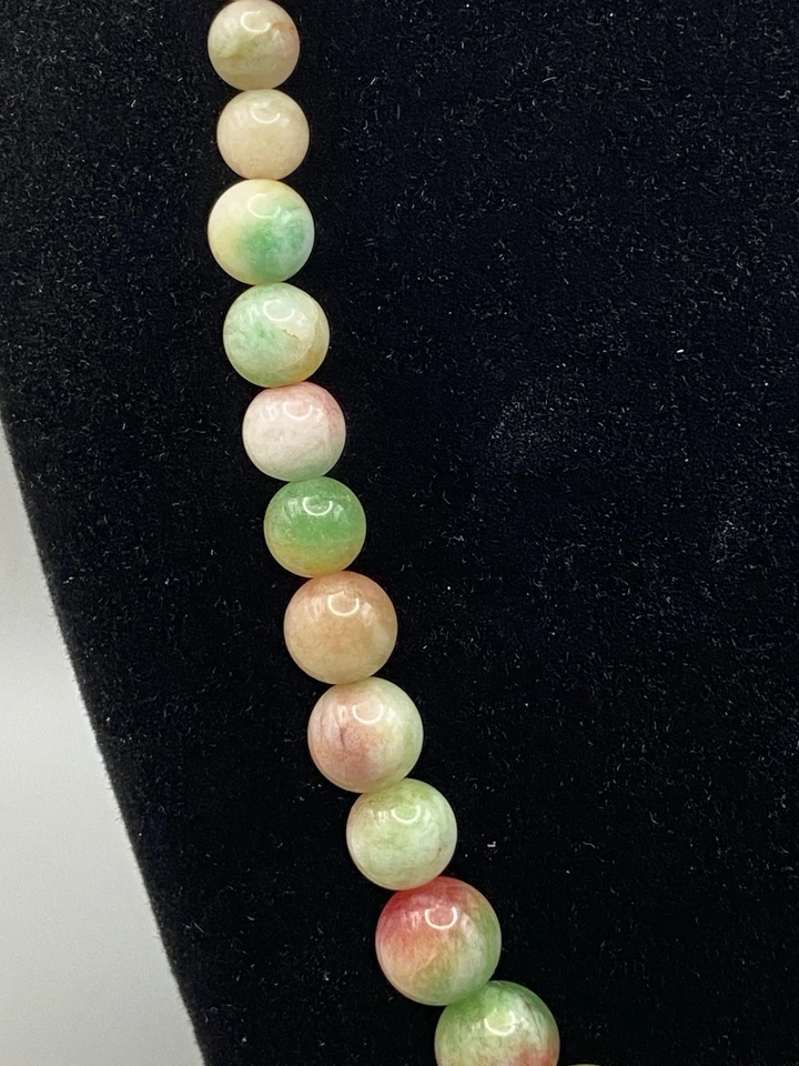 Vintage Graduated Multicolor Red Green White Jade Round Beads Necklace Estate - Image 3 of 4