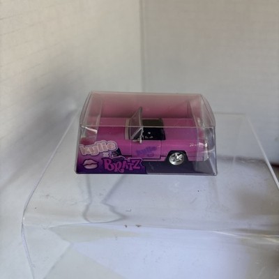 Bratz X Kylie Jenner Pink Cruiser Car Mini Doll New