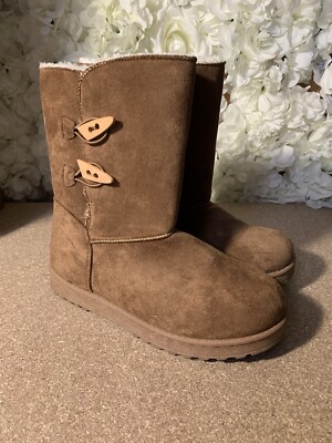 Woman s mid calf Winter Suede boots Faux Fur Liner Sz 6 -warm